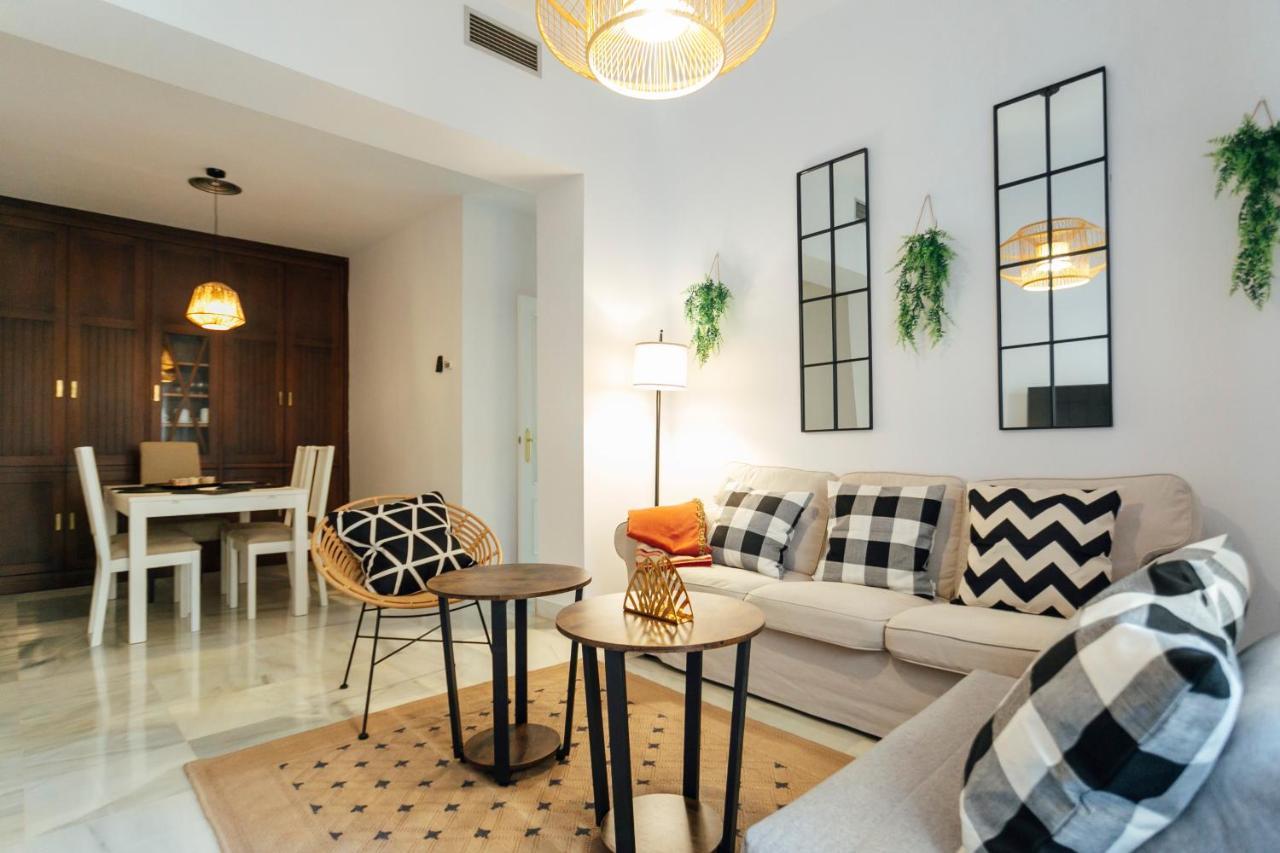 Alohamundi Almansa II Apartment Seville Luaran gambar