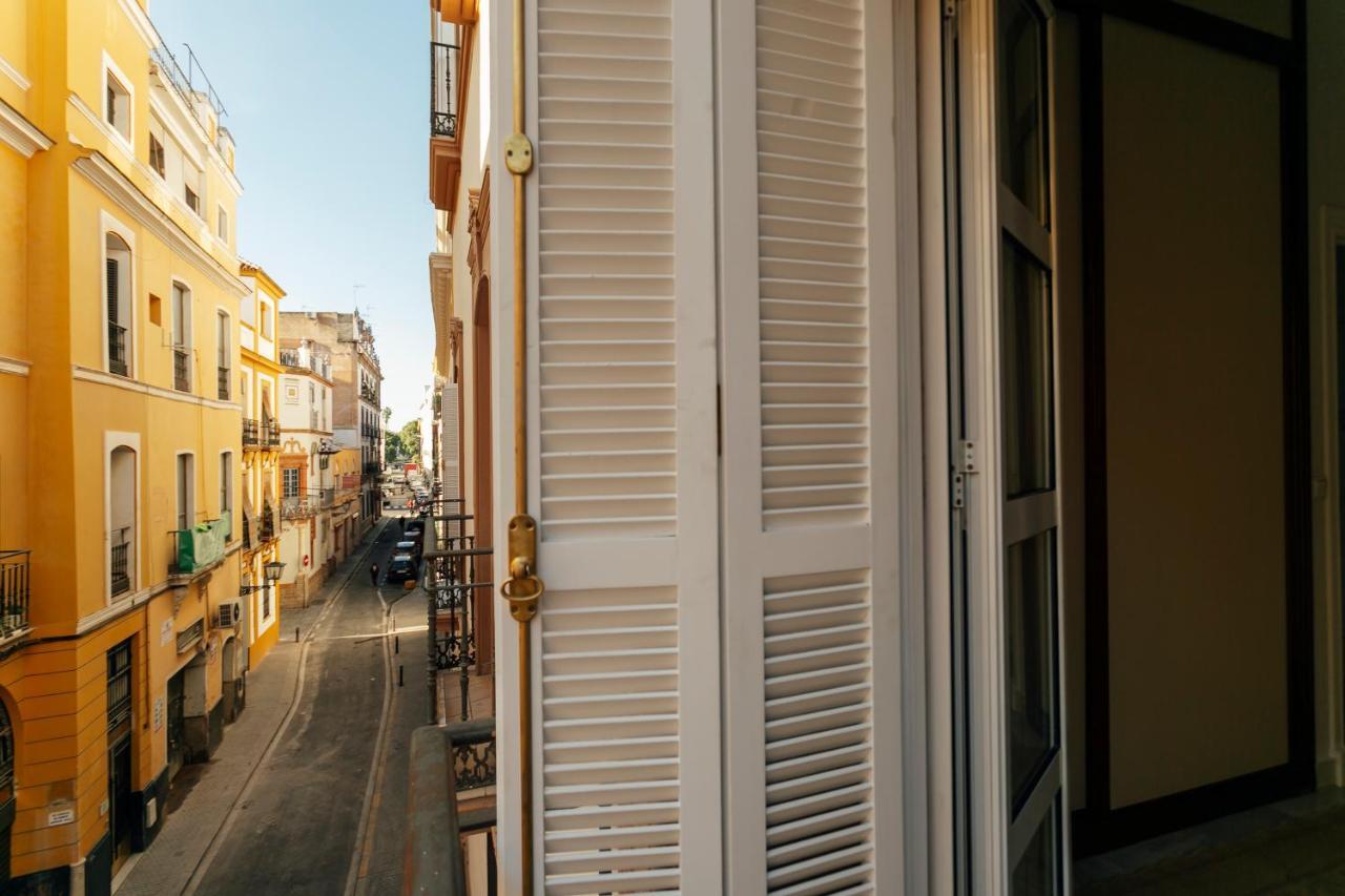 Alohamundi Almansa II Apartment Seville Luaran gambar